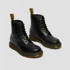 Dr. Martens Doc Martens 1460 Cuir Smooth 9 Dr. Martens Doc Martens 1460 Cuir Smooth -France Chaussure Soldes 2024 doc martens 1460 cuir smooth 2