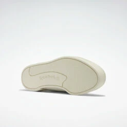 Reebok Club C 85 Form Hi 12 Reebok Club C 85 Form Hi -France Chaussure Soldes 2024 reebok club c 85 form hi 4