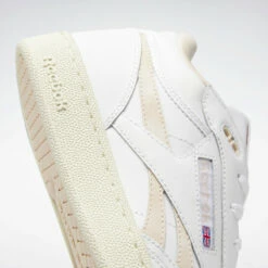 Reebok Club C 85 Mid II Revenge 11 Reebok Club C 85 Mid II Revenge -France Chaussure Soldes 2024 reebok club c 85 mid ii revenge 4