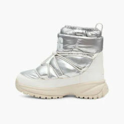 UGG Yose Puffer 8 UGG Yose Puffer -France Chaussure Soldes 2024 ugg yose puffer 2